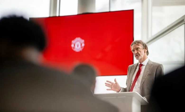 جماهير مانشستر يونايتد تخطط لمظاهرة تاريخية ضد الملاك