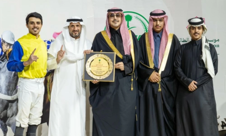 الأمير عبدالله بن سعود يتوج السهلي بكأس الأمير سعود بن محمد للفروسية
