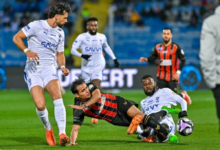 خبير تحكيمي: هدف الهلال أمام الرياض غير شرعي وتدخل تمبكتي متهور