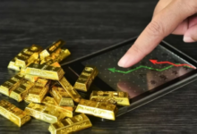 الذهب يكسر حاجز 5000 دولار.. قفزة تاريخية وتوقعات 2025