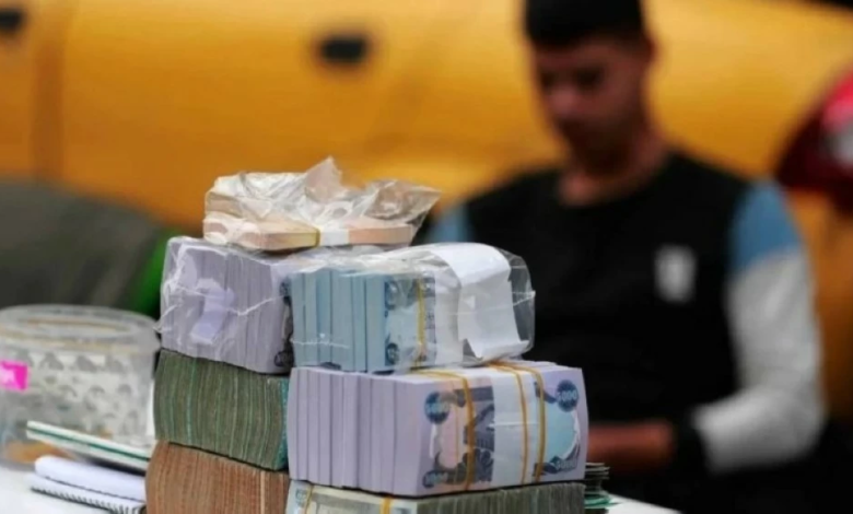 ارتفاع الدولار مقابل الدينار العراقي: السعر الموازي والرسمي