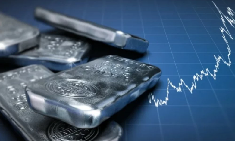 سعر الفضة اليوم يسجل رقماً تاريخياً يتجاوز 113 دولاراً