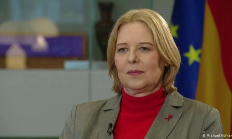 نقص العمالة الماهرة في ألمانيا: أزمة اقتصادية وحلول مقترحة