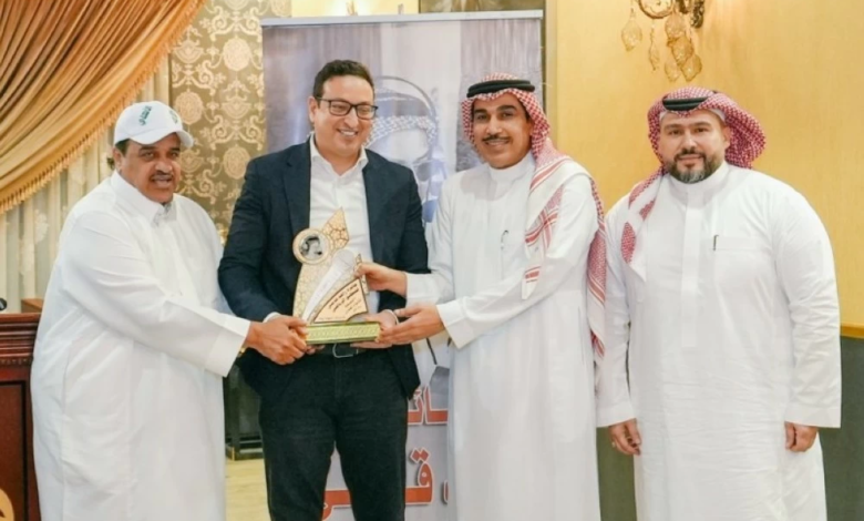 جواد بدّة يفوز بجائزة زاهد قدسي للتعليق الرياضي 2025