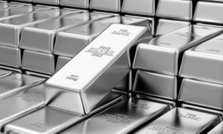 انهيار أسعار الفضة: خسارة 36% من قيمتها في يوم واحد