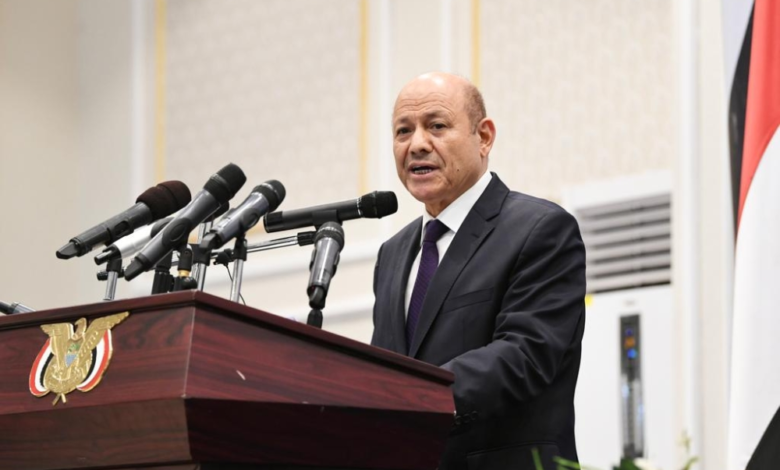 العليمي يطلب استضافة مؤتمر جنوبي شامل بالرياض