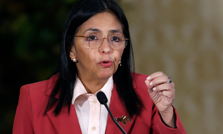 فنزويلا تشكل لجنة للإفراج عن مادورو من السجون الأمريكية