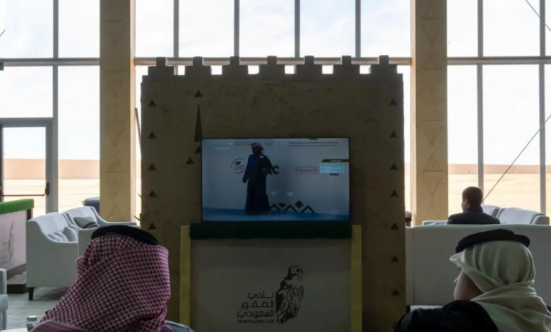 تتويج 12 محترفًا في مهرجان الملك عبدالعزيز للصقور 2025