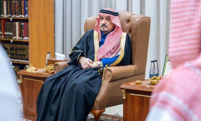 أمير الرياض يزور الشيخ صالح الفوزان: تفاصيل اللقاء الأخوي