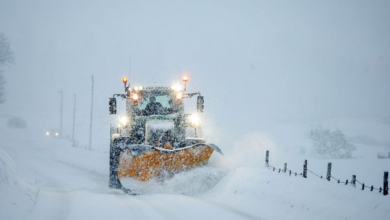 إلغاء 140 رحلة جوية في باريس بسبب الثلوج: التفاصيل والتحذيرات