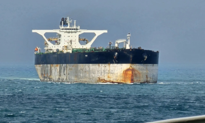 موسكو تطالب واشنطن بالإفراج عن طاقم الناقلة الروسية