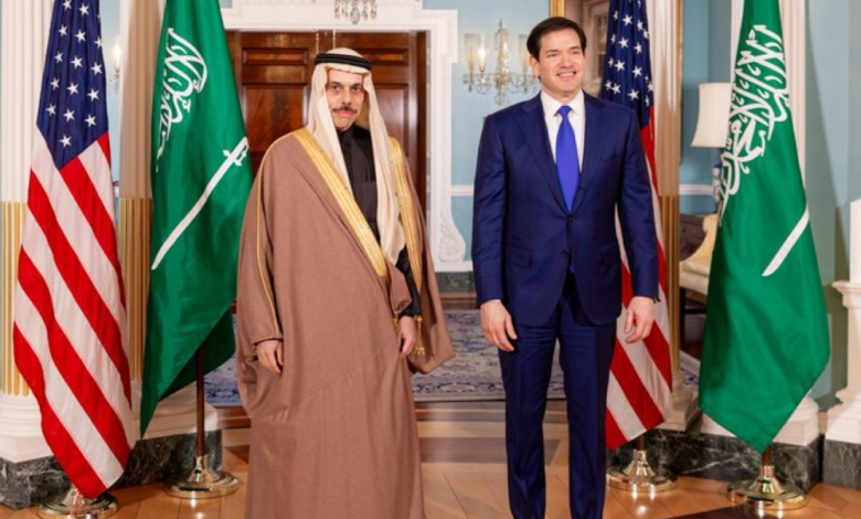 وزير الخارجية يبحث مع روبيو تعزيز الشراكة الاستراتيجية