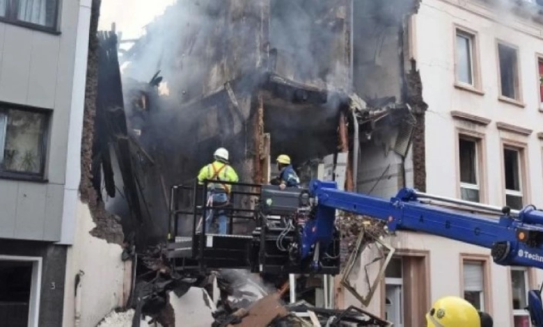 Albstadt explosion in Germany: Residential building collapses and residents evacuated