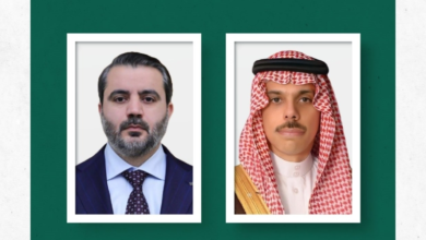 وزير الخارجية السعودي يبحث مستجدات سوريا مع نظيره السوري