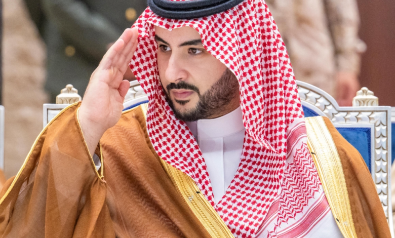 خالد بن سلمان: حل الانتقالي ومؤتمر جنوبي بالرياض