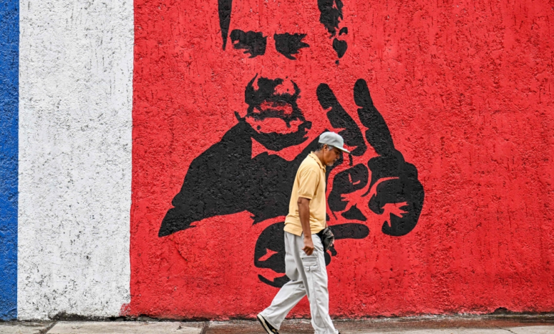 أول رسالة من مادورو في سجنه الأمريكي وتحذير لرعايا واشنطن