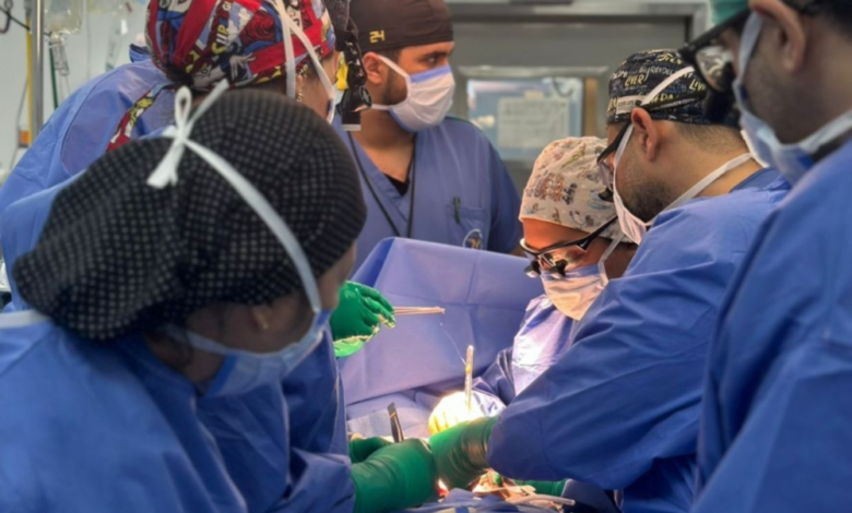 زراعة كلى بالمنظار بجدة: إنهاء معاناة طفلة بتبرع والدتها