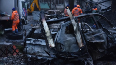 Six policemen killed in bomb blast in northwest Pakistan