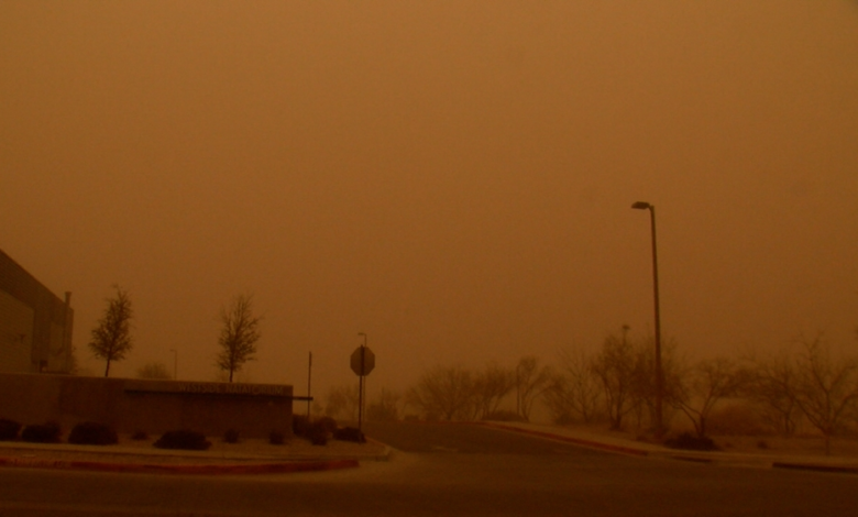 إنذار أحمر: عواصف ترابية في الشمالية والجوف وضباب بالشرقية