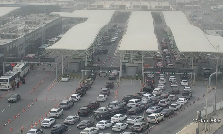 جسر الملك فهد: زحام الإجازة وحلول نفاذ الذكية لتقليص الانتظار