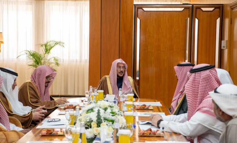 وزير الشؤون الإسلامية: نرسخ الوسطية ونطور مجمع المصحف