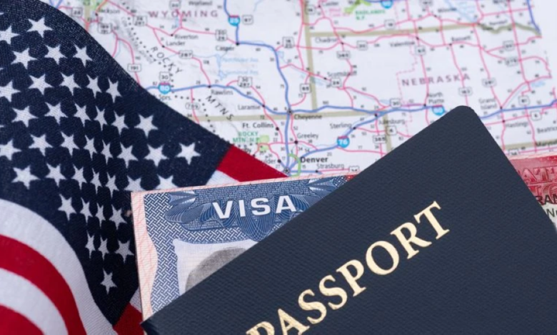 أمريكا تجمد تأشيرات الهجرة لـ 75 دولة: التفاصيل الكاملة