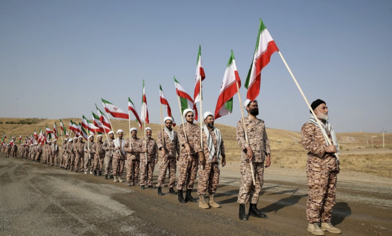 الحرس الثوري يتوعد أمريكا وإسرائيل وسط تقارير عن قمع الاحتجاجات