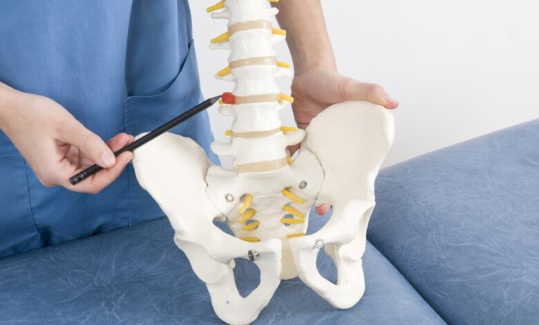 علاج انزلاق غضروفي في مكة يعيد الحركة لشاب ثلاثيني