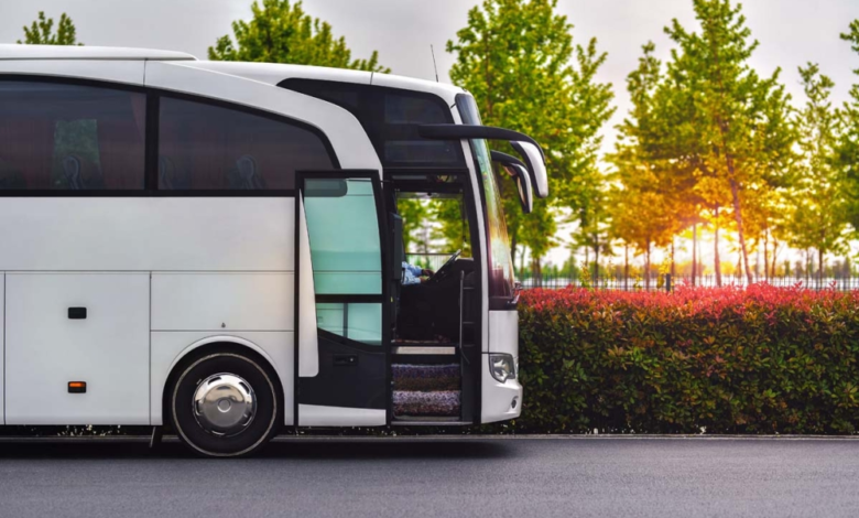 تحولات منظومة النقل في المملكة 2025: أرقام قياسية ومشاريع ذكية