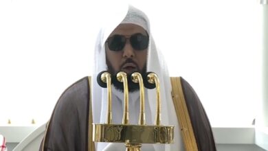 خطيب المسجد الحرام يفسر سورة العصر وأهمية الوقت