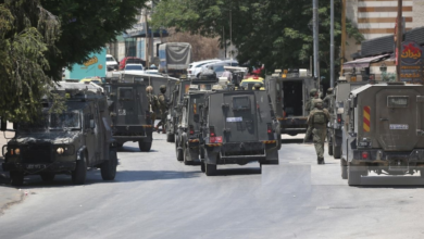 الاحتلال يعتقل 7 فلسطينيين بالضفة وسط هجمات للمستوطنين