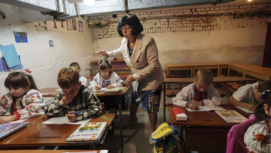 إغلاق مدارس كييف بسبب ضربات الطاقة وتحذيرات روسية