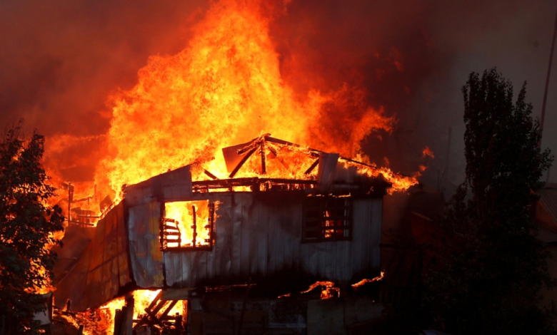 Chile fires: 20,000 people evacuated and a state of disaster declared