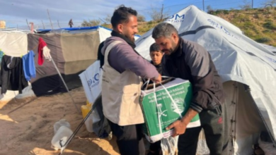 مركز الملك سلمان للإغاثة يوزع سلالاً غذائية في خانيونس ضمن الحملة السعودية