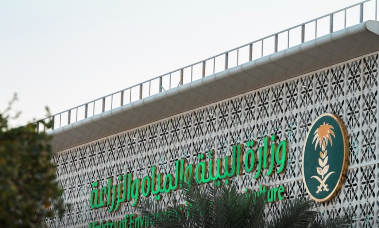 نقل أسواق الماشية خارج المدن وتوثيق صفقات الإبل بالسعودية