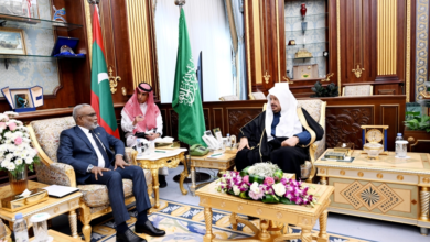 رئيس الشورى يبحث التعاون البرلماني مع رئيس مجلس الشعب المالديفي