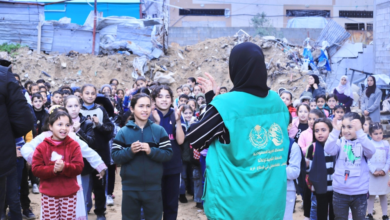 السعودية توزع ملابس شتوية على طلاب غزة عبر مركز الملك سلمان