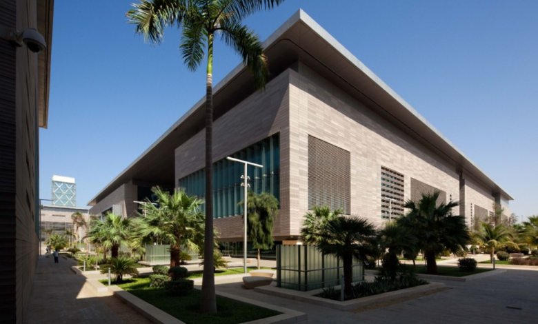 كاوست تطلق مرفق التصنيع الكمي لتعزيز الابتكار التقني