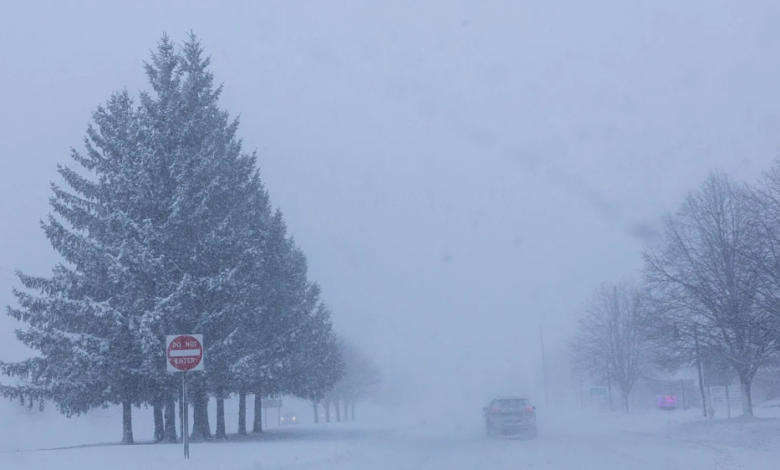 السفارة السعودية بواشنطن تحذر من عاصفة ثلجية وتعلن أرقام الطوارئ