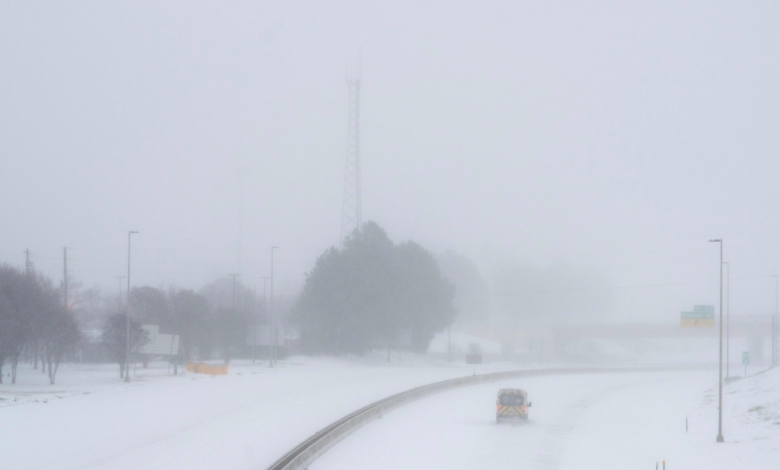 عاصفة شتوية تضرب أمريكا: طوارئ في 16 ولاية وإلغاء آلاف الرحلات