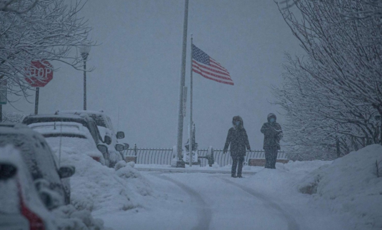 Winter storm hits America: Power outages and thousands of flights canceled