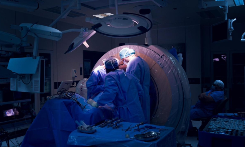 مدينة الملك عبدالله الطبية تنقذ 260 مريضاً بتدخلات دماغية