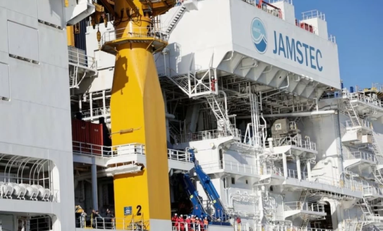 اليابان تبدأ التنقيب عن العناصر النادرة لكسر احتكار الصين