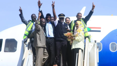 هبوط أول طائرة في مطار الخرطوم بعد 3 سنوات من الحرب