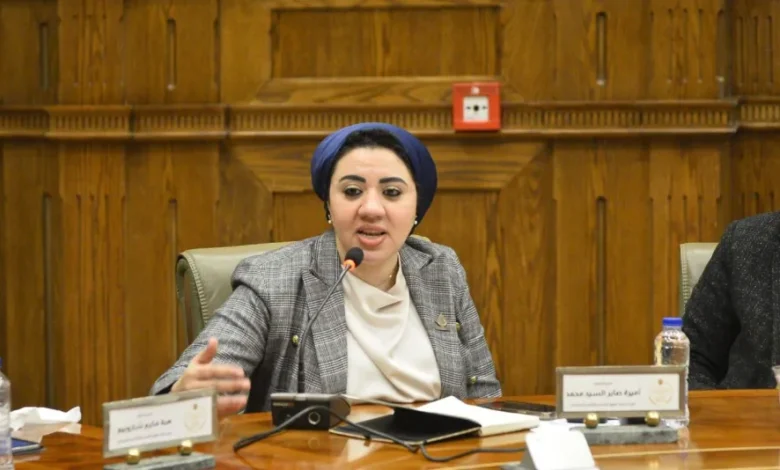 جدل التبرع بالجلد في مصر: تفاصيل المقترح البرلماني ورأي الدين