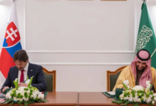 وزير الدفاع السعودي يوقع اتفاقيات كبرى في معرض الدفاع العالمي