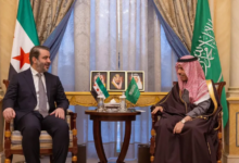 فيصل بن فرحان والشيباني يبحثان مستجدات الأوضاع في سوريا