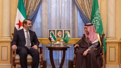 فيصل بن فرحان والشيباني يبحثان مستجدات الأوضاع في سوريا