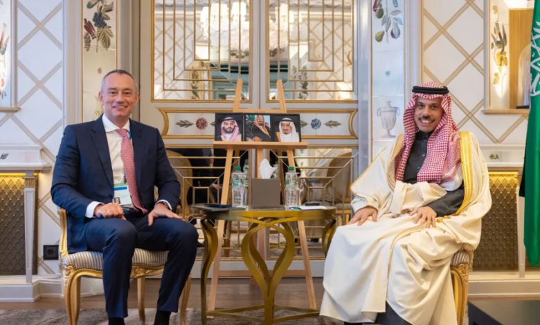 السعودية في مؤتمر ميونيخ: نقاشات دبلوماسية لتعزيز الأمن العالمي