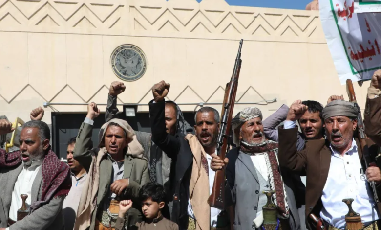Houthis escalate attacks against civilians in 3 Yemeni governorates: Details of the situation